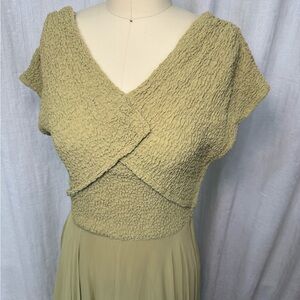 1940s VINTAGE GREEN GOWN MEDIUM